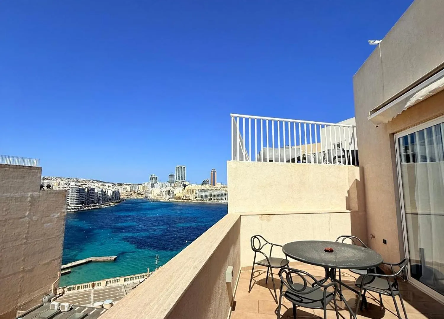 Duplex Penthouse In Sliema Apartment